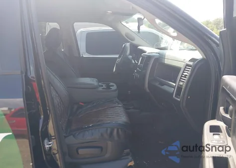 2018 Ram 2500 Tradesman 4X4 6'4 Box from USA, damaged, VIN 3C6UR5CL2JG411687